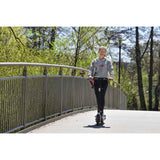 F2 E-Scooter „E-Surfer" – Straßenzulassung & klassisches F2-Design